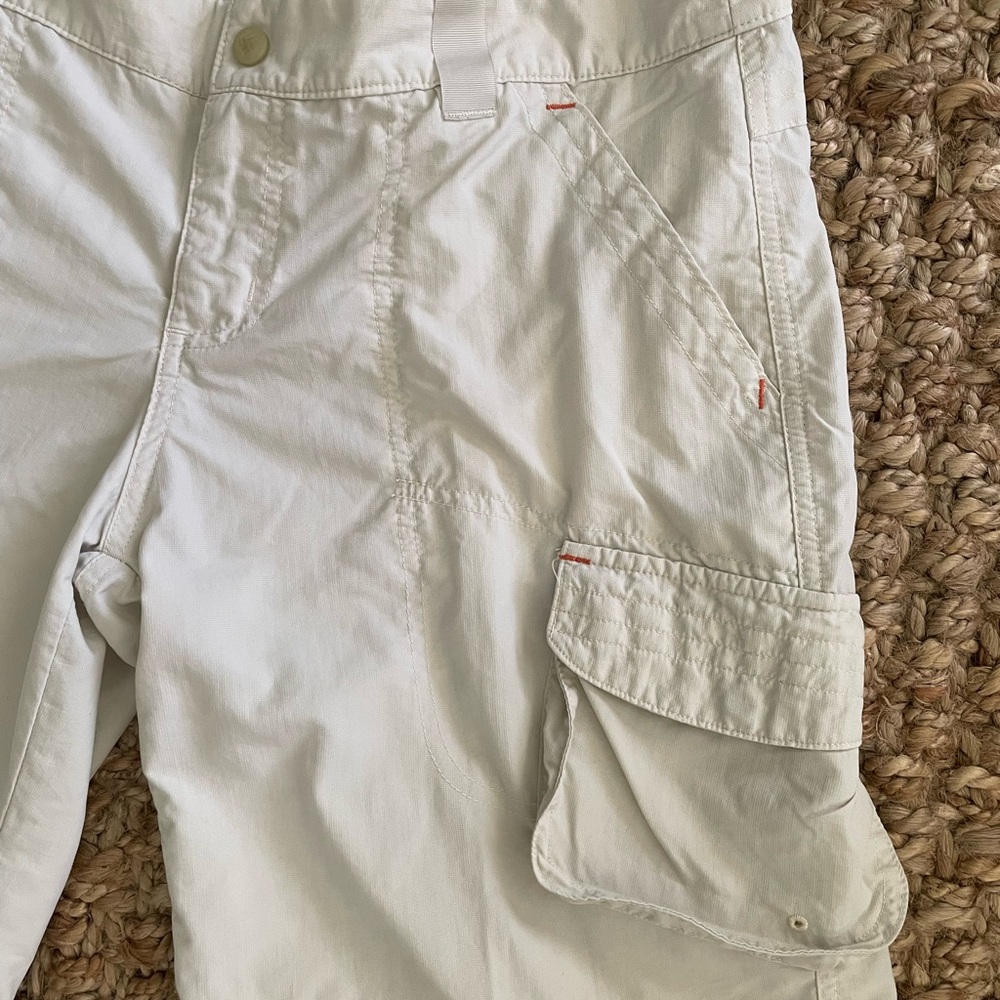 Columbia Aruba™ Women’s Hiking Shorts Size 12 • Stone • 9″ Inseam • 100% Nylon - Picture 3 of 8